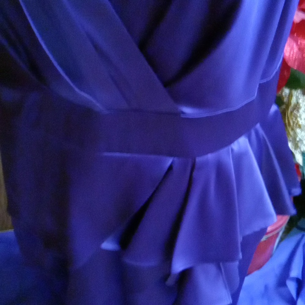Beautiful Dress💜💜 - Picture 2 of 11